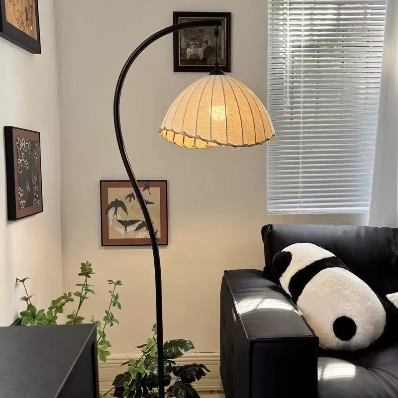 Vintage S-Shaped Crescent Floor Lamp – Retro Arc Standing Light