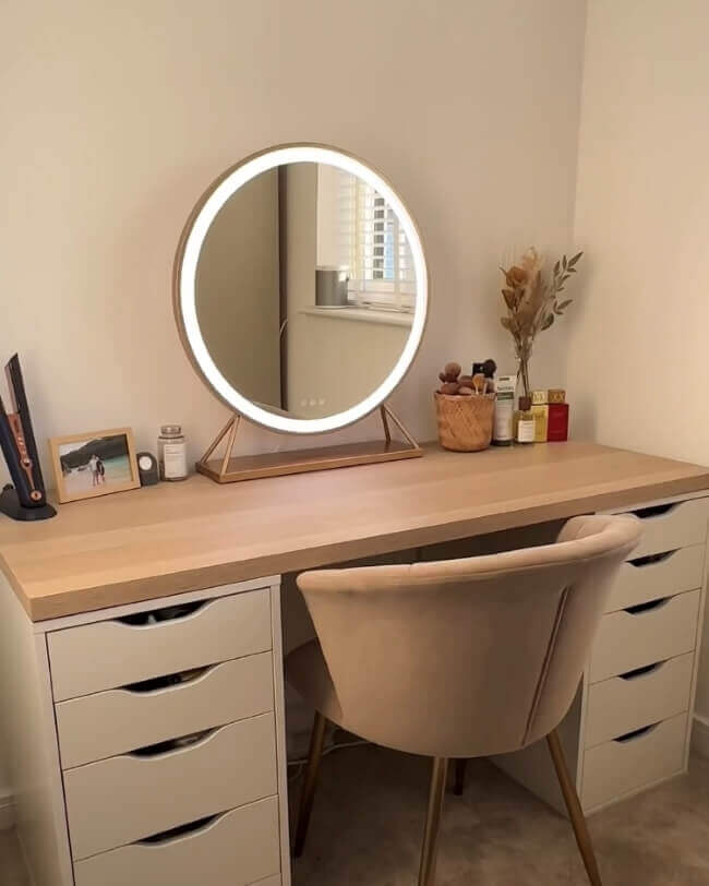 Anne Round Hollywood Mirror with LED Lights – Gold | 60cm Diameter